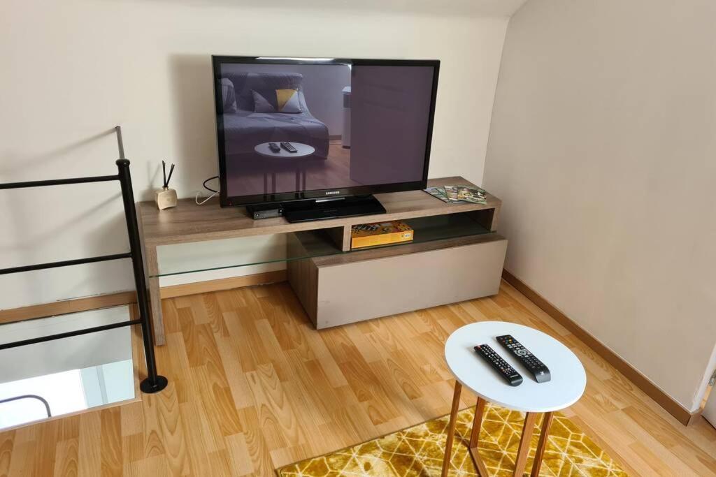 شقة Au Petit Ravel Loft Cosy Au Coeur De La Nature Bernissart المظهر الخارجي الصورة
